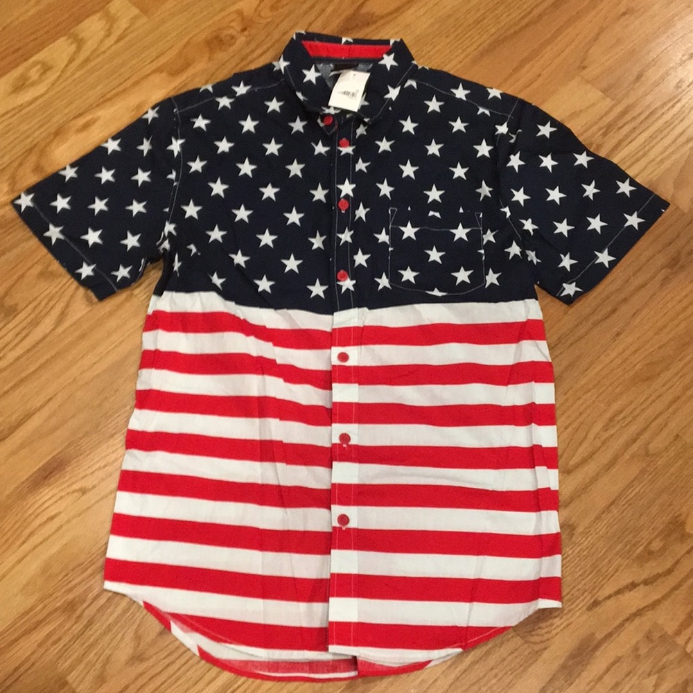 Men’s size small bicentennial shirt NWT